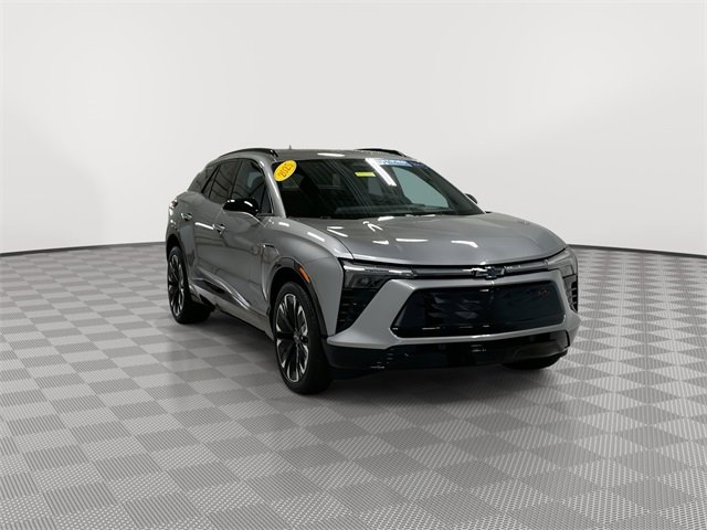 Certified 2025 Chevrolet Blazer EV RS image 2