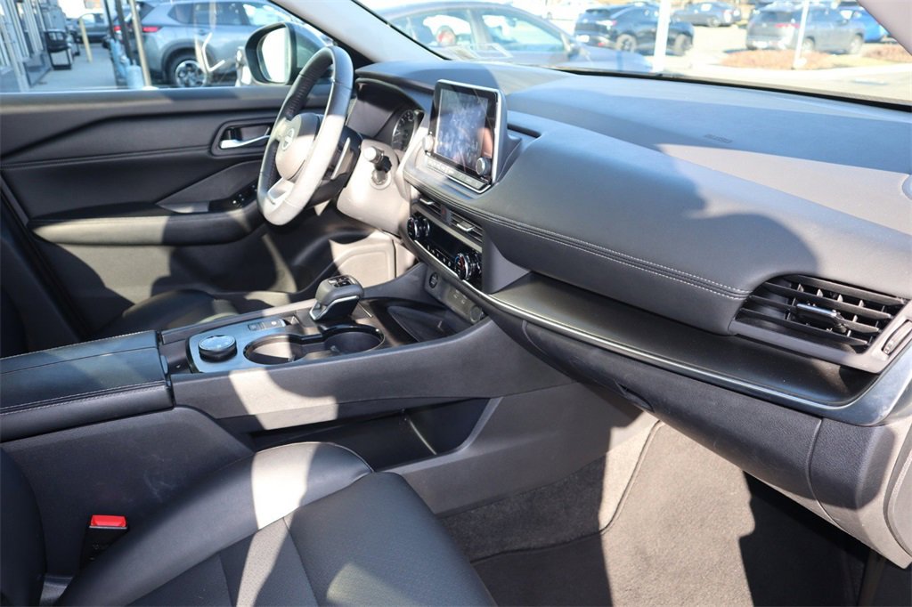 Certified 2024 Nissan Rogue SV w/ SV Premium Package image 24