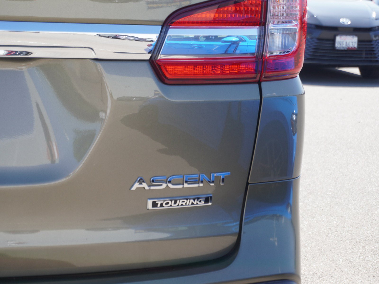 Used 2022 Subaru Ascent Touring AWD/4WD image 11