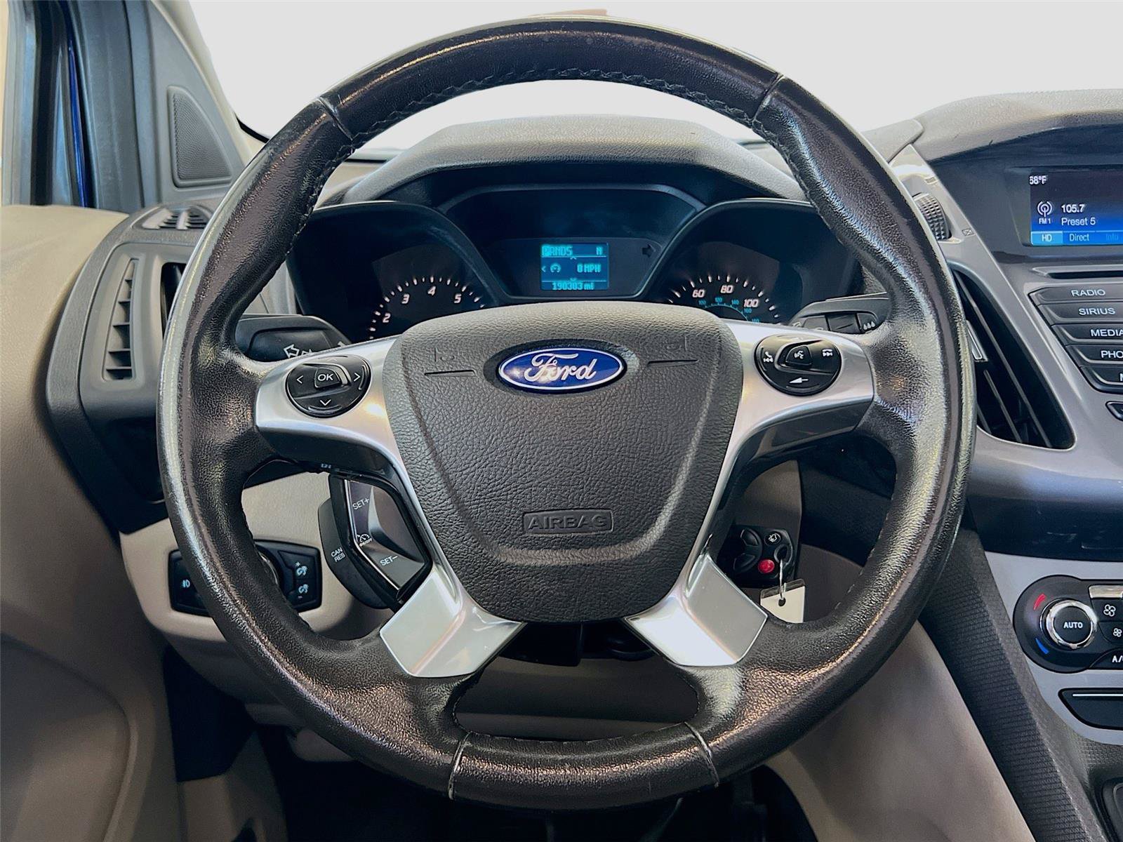 Used 2016 Ford Transit Connect Titanium FWD image 18