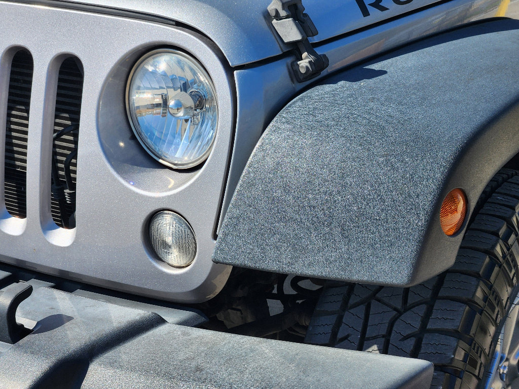 Used 2015 Jeep Wrangler Rubicon w/ Power Convenience Group image 7