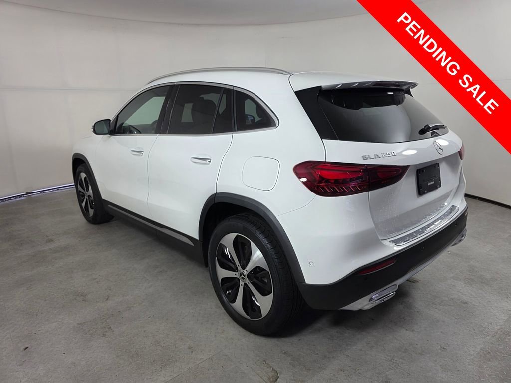 Certified 2025 Mercedes-Benz GLA 250 image 6