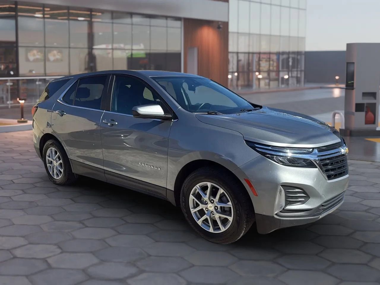 Used 2023 Chevrolet Equinox LT image 12