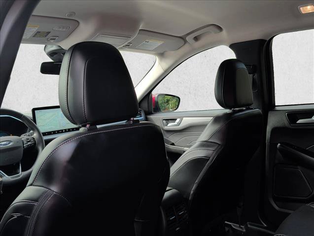 Used 2023 Ford Escape Platinum AWD/4WD image 19