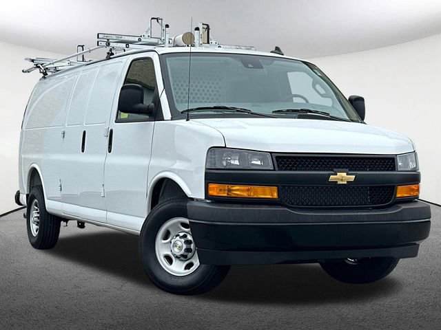 Used 2025 Chevrolet Express 2500 Extended w/ Communications Package RWD image 2