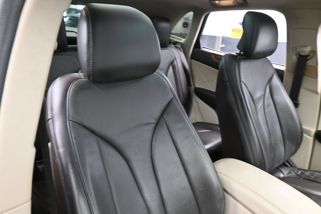 Used 2019 Lincoln MKC Select w/ Select Plus Package FWD image 39