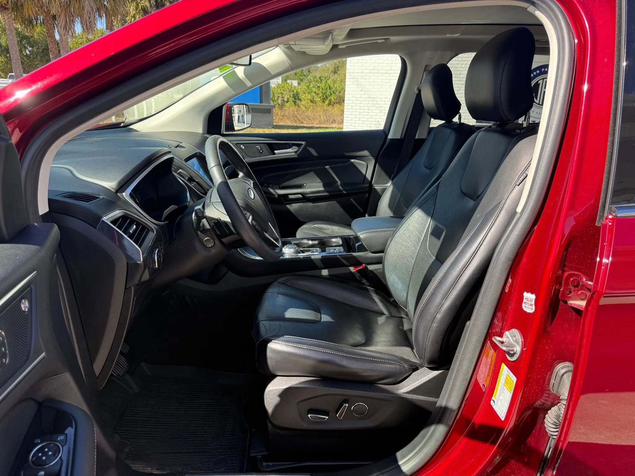 Used 2019 Ford Edge Titanium w/ Equipment Group 301A image 8