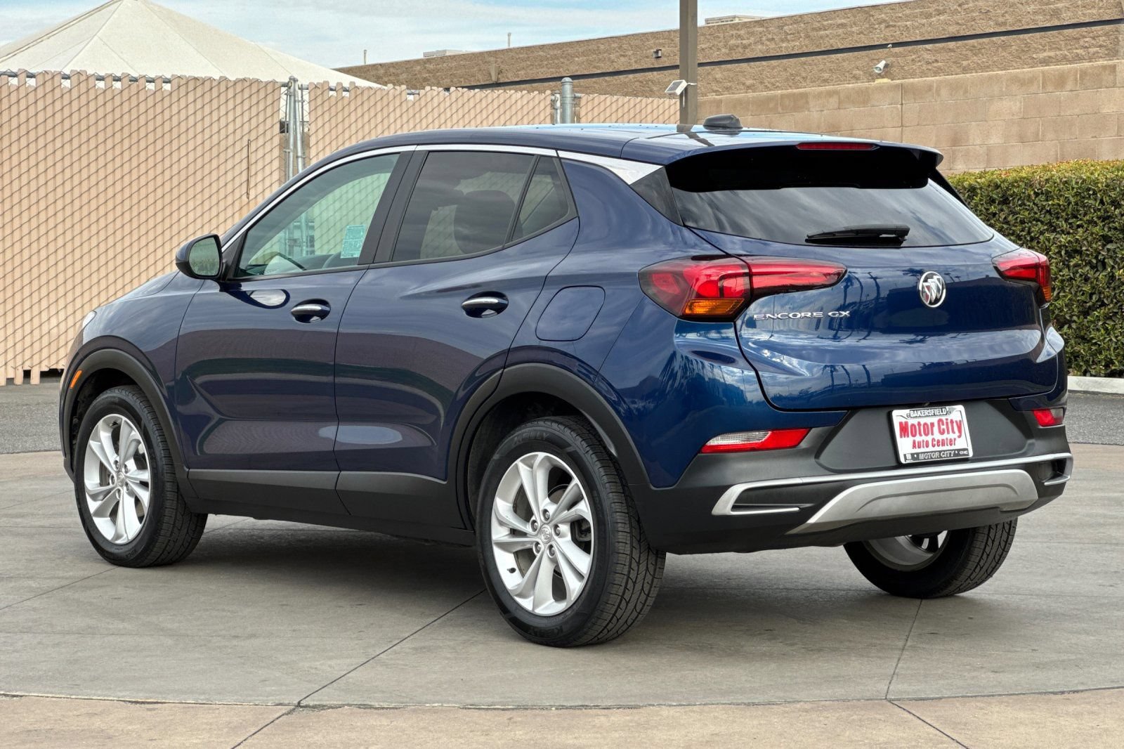 Certified 2023 Buick Encore GX Preferred FWD image 6