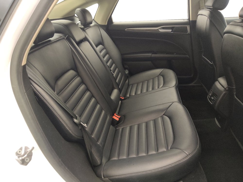 Used 2019 Ford Fusion SEL FWD image 19