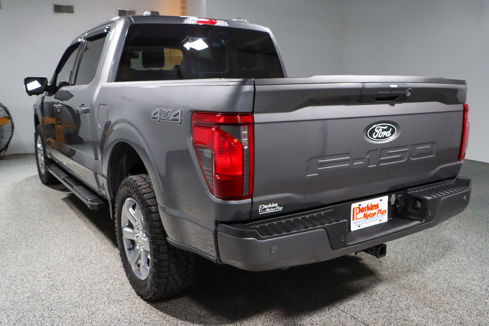 Used 2024 Ford F150 XLT w/ Equipment Group 302A MID image 9