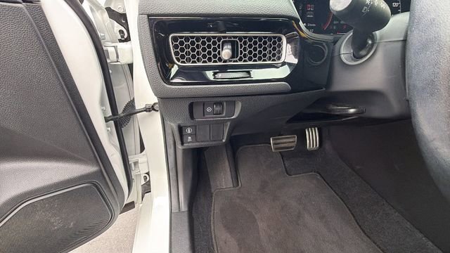 Used 2024 Honda Civic Sport image 29