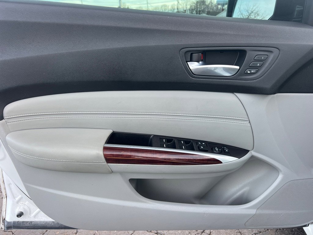 Used 2016 Acura TLX image 11