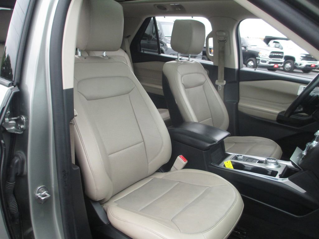 Used 2020 Ford Explorer Limited w/ Class III Trailer Tow Package AWD/4WD image 25