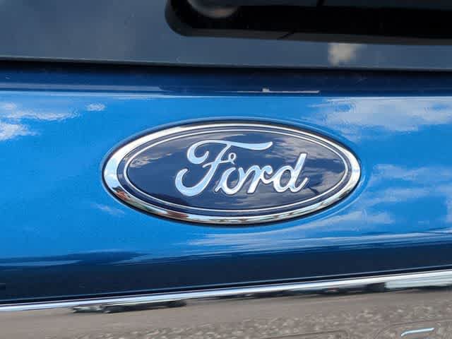 Used 2020 Ford Explorer XLT w/ Equipment Group 202A RWD image 12