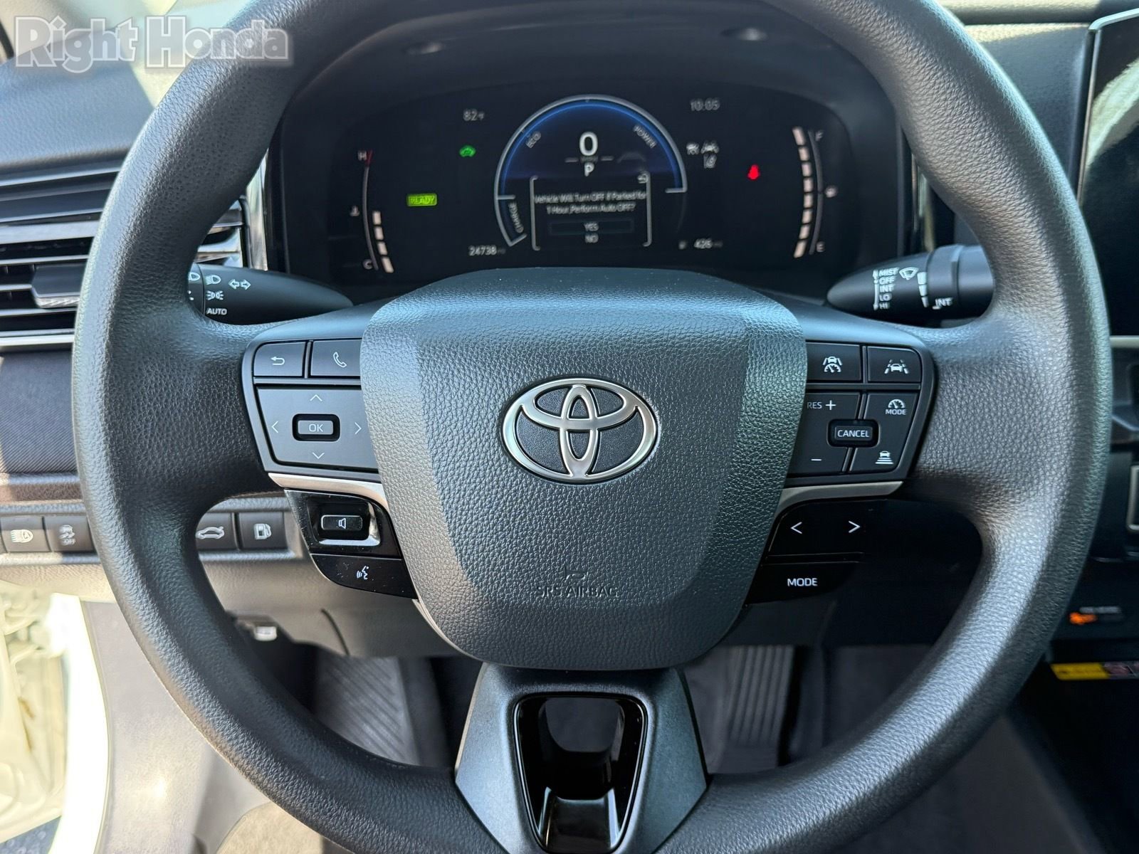 Used 2025 Toyota Camry LE image 14