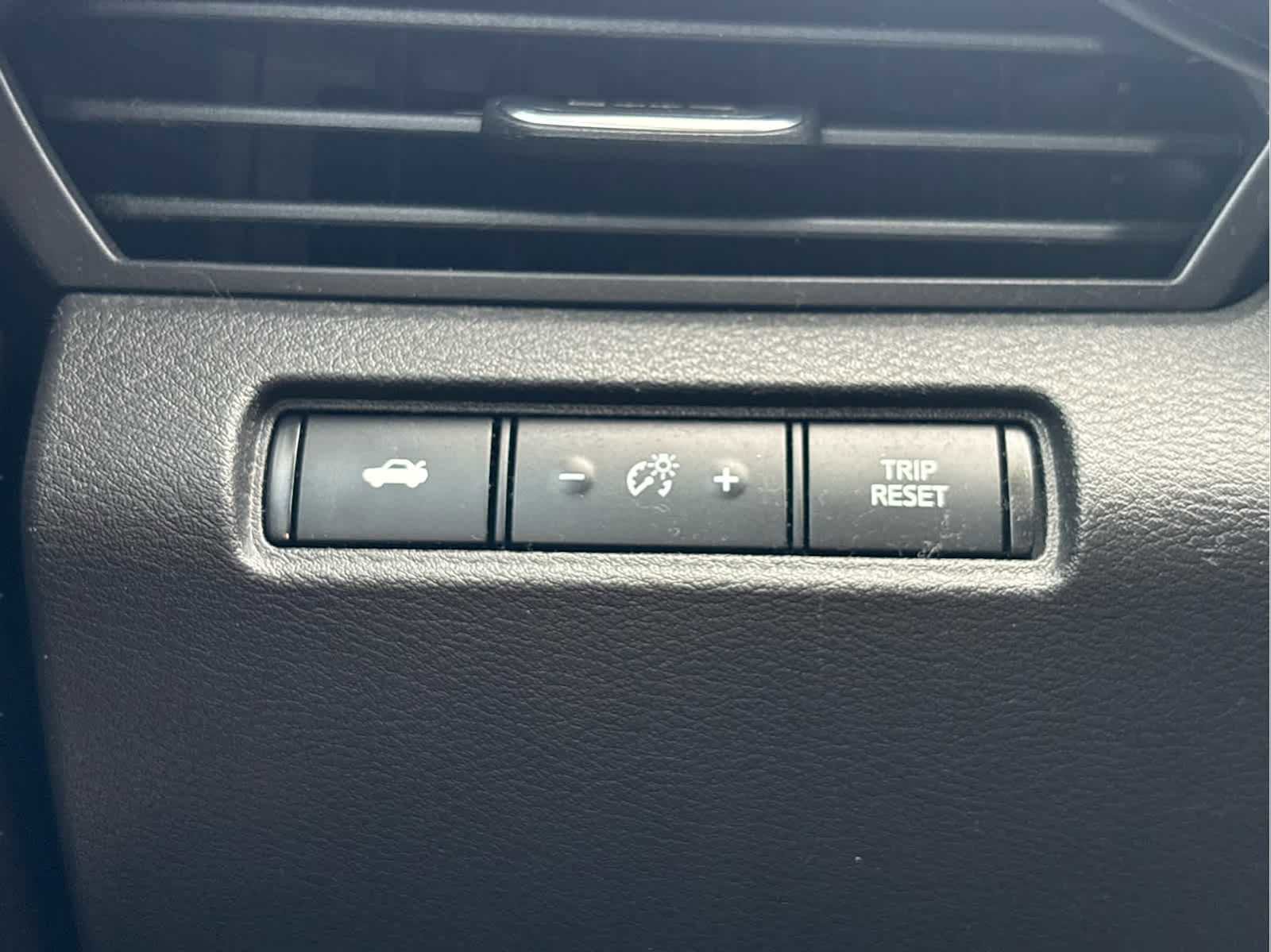 Used 2023 Nissan Altima 2.5 SR FWD image 29