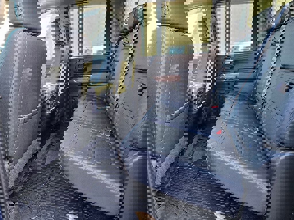 Used 2021 GMC Sierra 2500 Denali w/ Denali Ultimate Package image 13