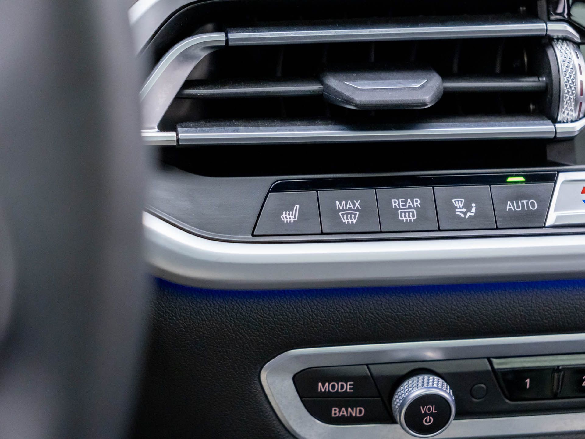 Certified 2021 BMW X5 xDrive40i w/ Convenience Package image 28