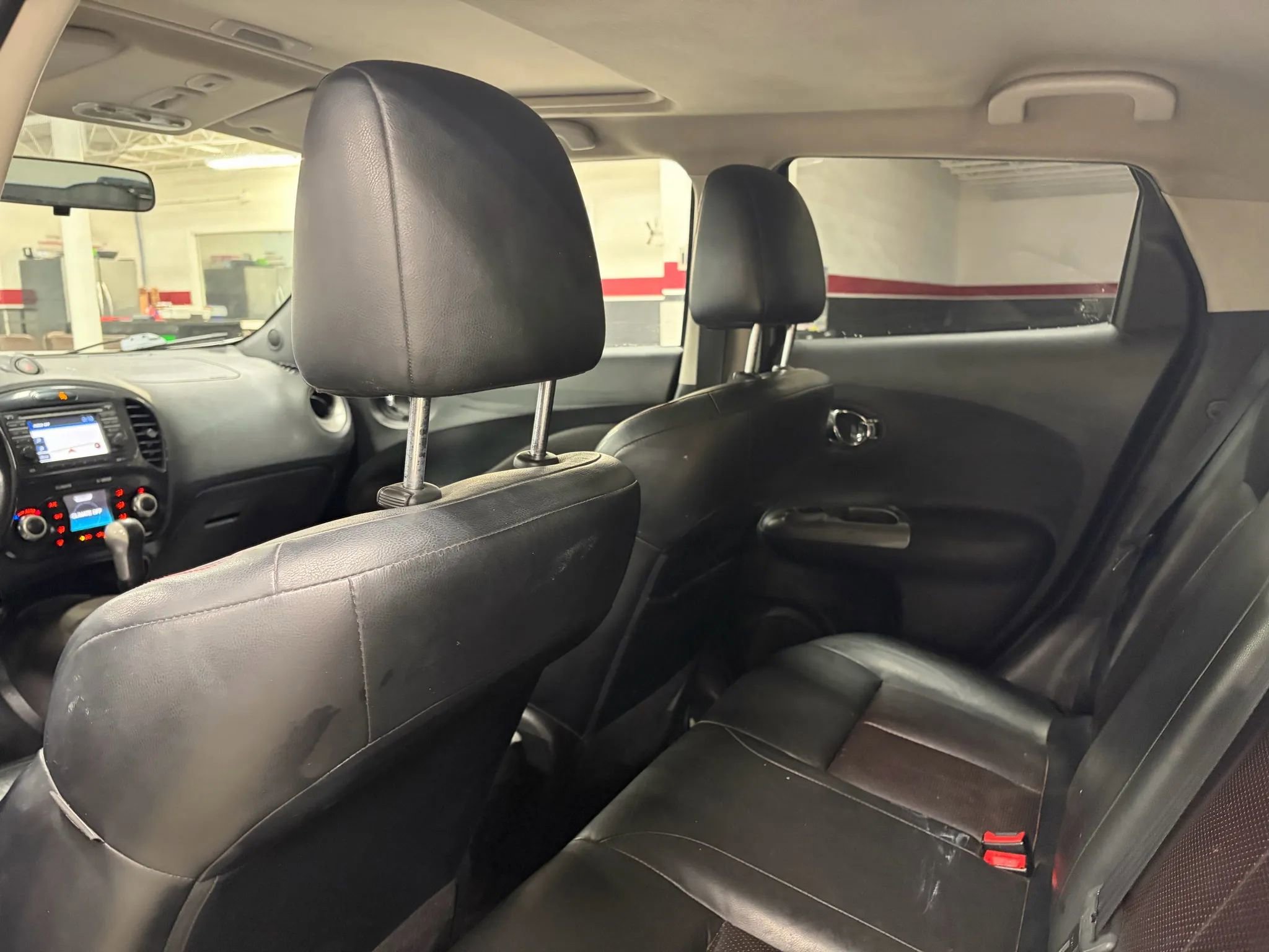 Used 2011 Nissan Juke SL image 22