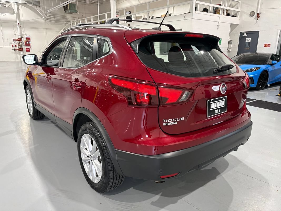 Used 2019 Nissan Rogue Sport SV AWD/4WD image 5