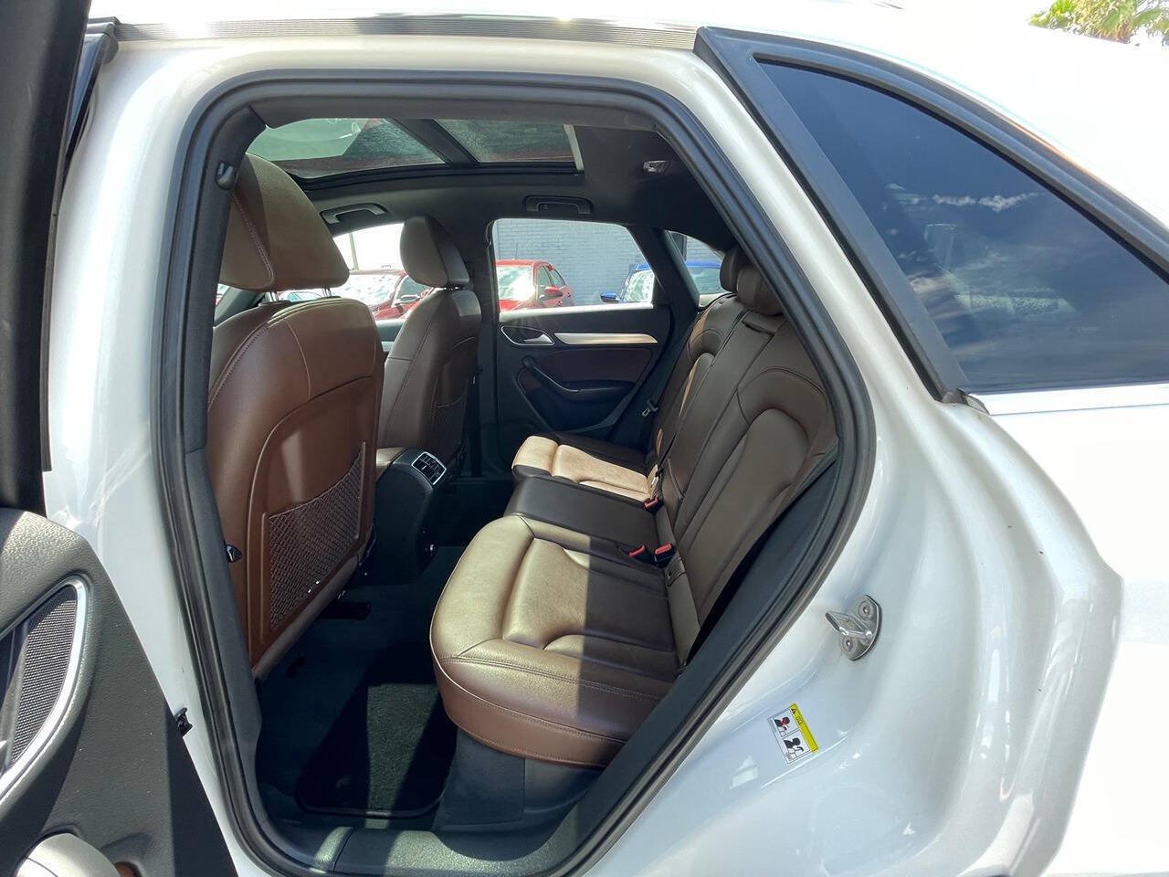 Used 2018 Audi Q3 2.0T Premium Plus AWD/4WD image 17