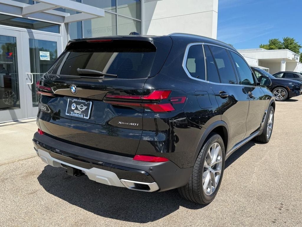 Used 2024 BMW X5 xDrive40i w/ Premium Package AWD/4WD image 3