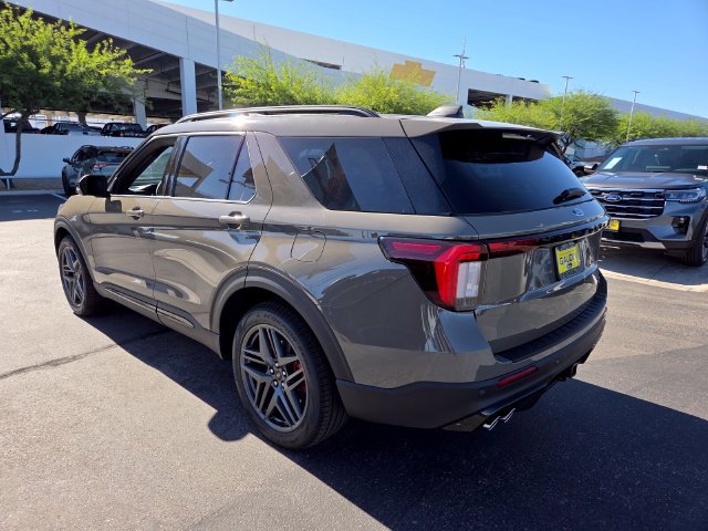 New 2026 Ford Explorer ST w/ Sun And Sound Package AWD/4WD image 3
