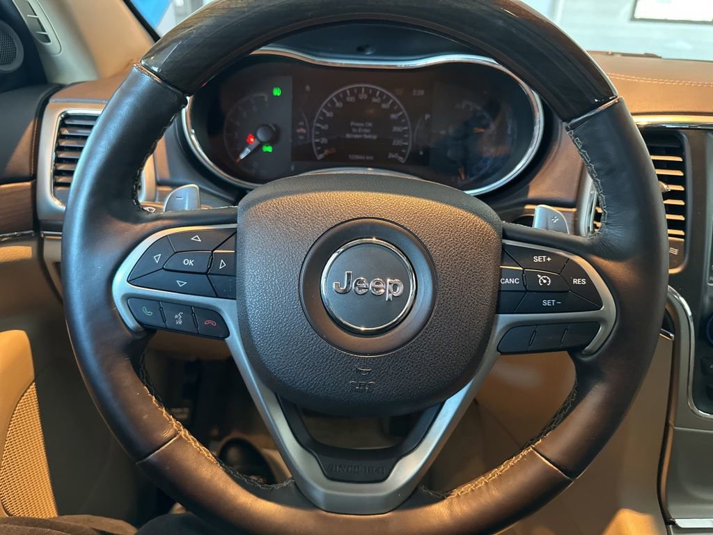 Used 2017 Jeep Grand Cherokee Overland image 22
