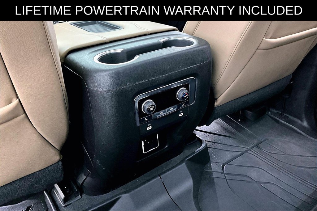 Used 2023 Chevrolet Tahoe Premier AWD/4WD image 30