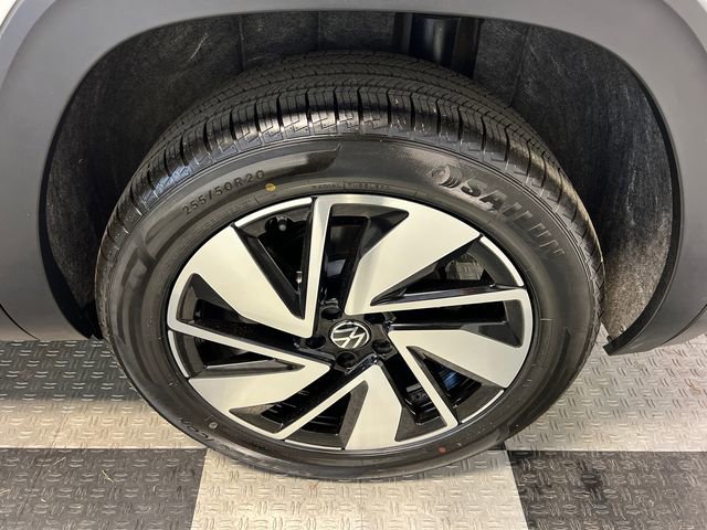 Certified 2025 Volkswagen Atlas SE FWD image 16