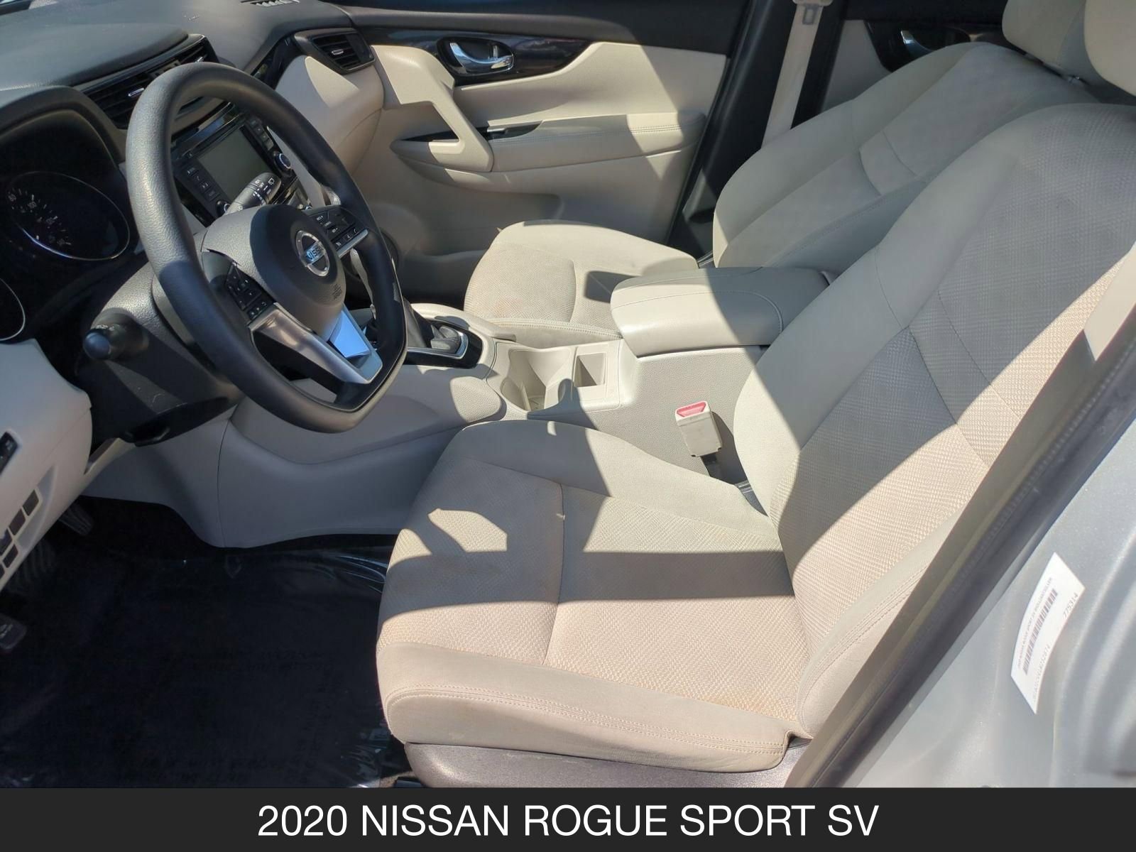Used 2020 Nissan Rogue Sport SV FWD image 14