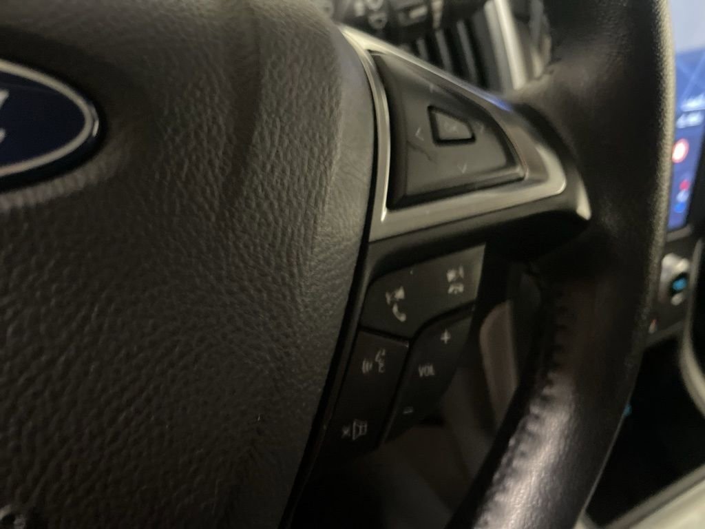 Used 2022 Ford Edge SEL w/ Convenience Package image 23