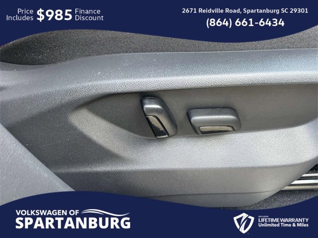 Used 2024 Volkswagen Atlas Peak Edition SEL image 9