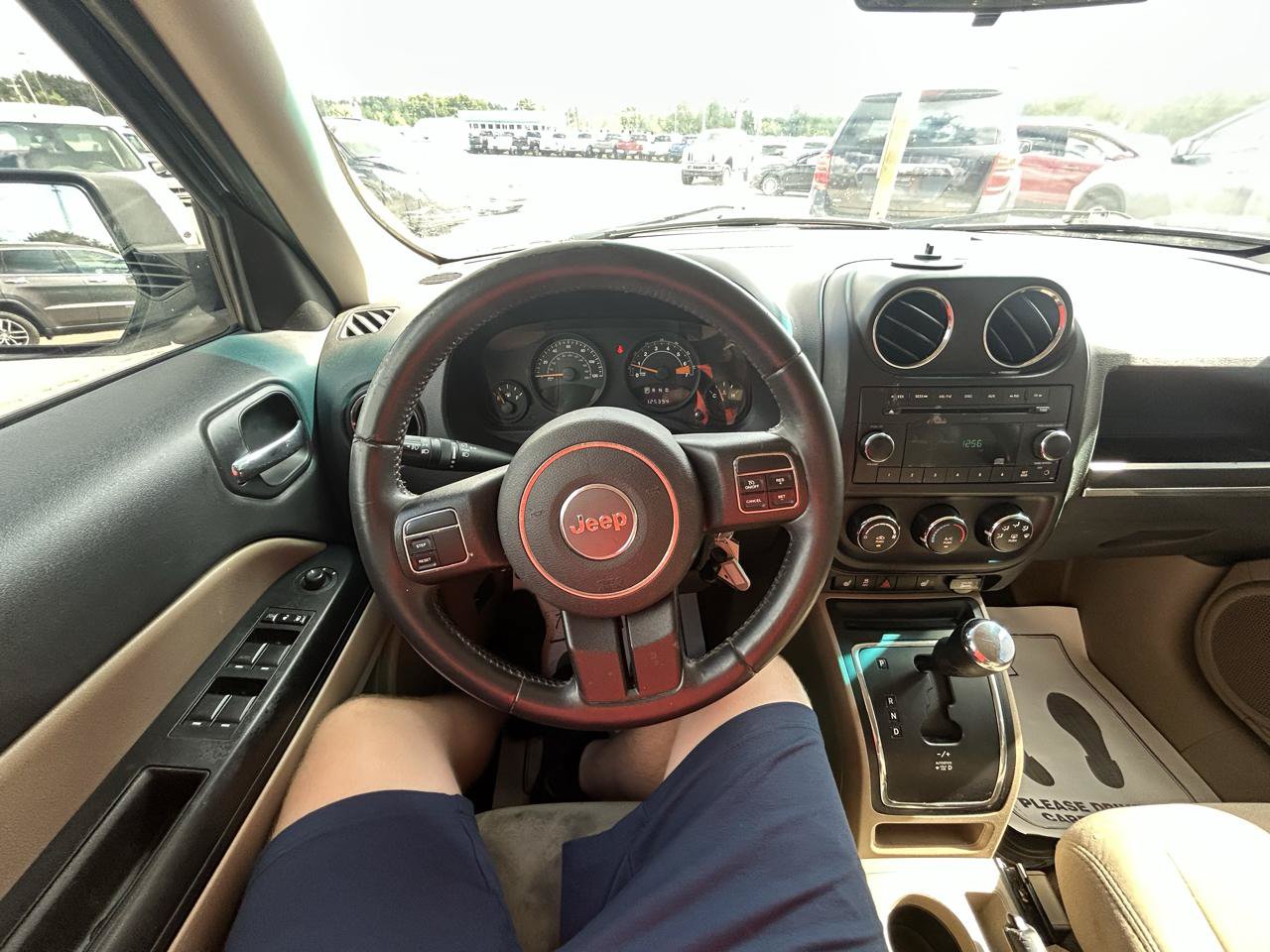 Used 2014 Jeep Patriot Latitude FWD image 25