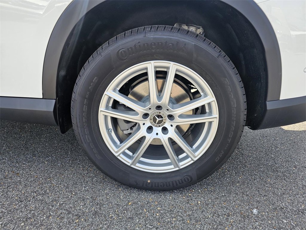 Used 2025 Mercedes-Benz GLC 300 image 10