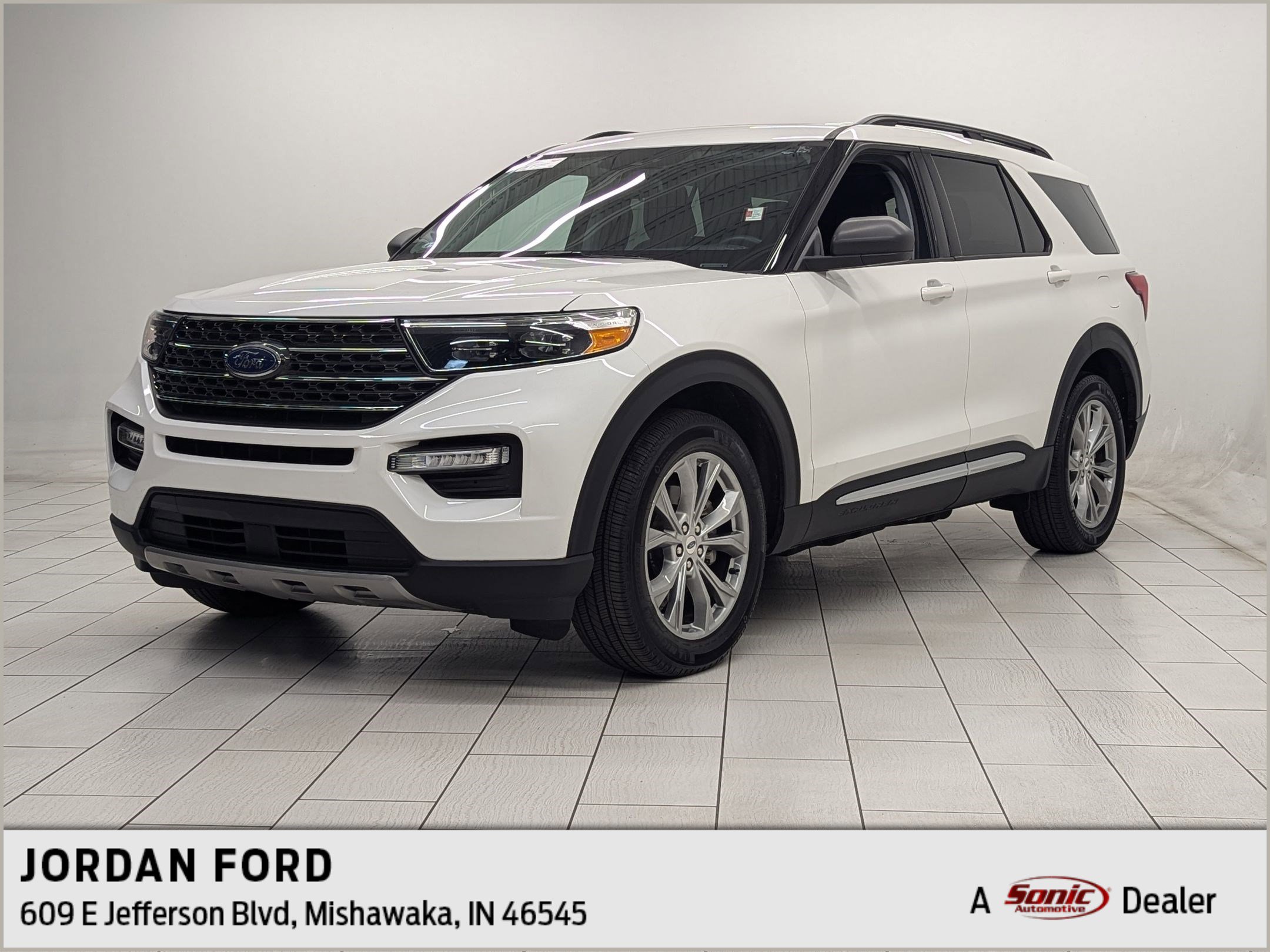 Certified 2022 Ford Explorer XLT w/ Equipment Group 202A