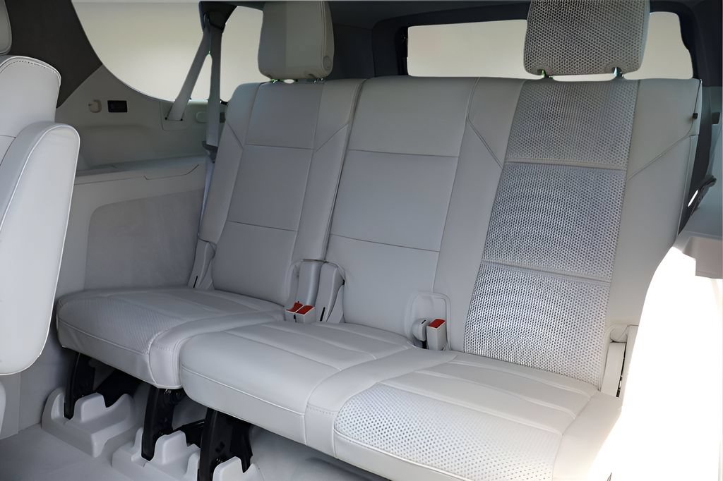 New 2026 Cadillac Escalade ESV Platinum Luxury AWD/4WD image 15