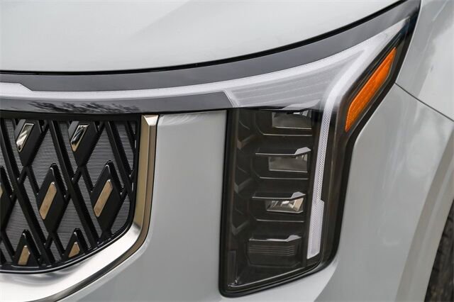 New 2026 Kia Carnival EX FWD image 3