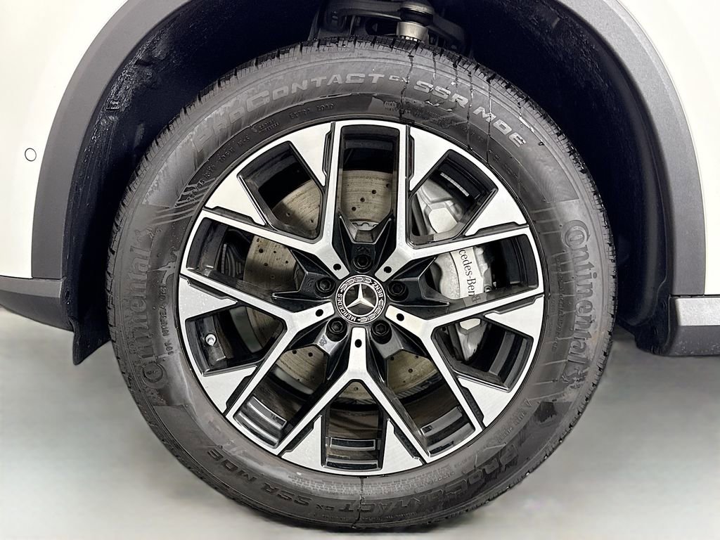 Used 2025 Mercedes-Benz GLC 350e GLC 350e image 31