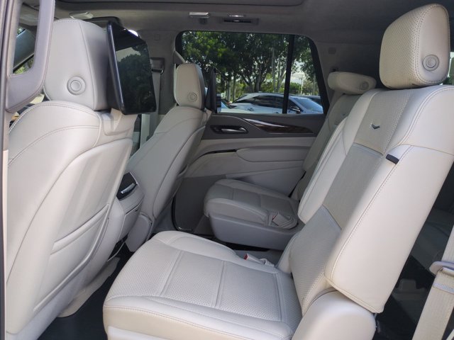 Used 2024 Cadillac Escalade Premium Luxury Platinum AWD/4WD image 14