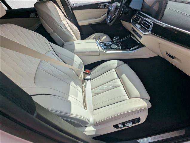 Used 2021 BMW X5 xDrive40i w/ Premium Package image 19