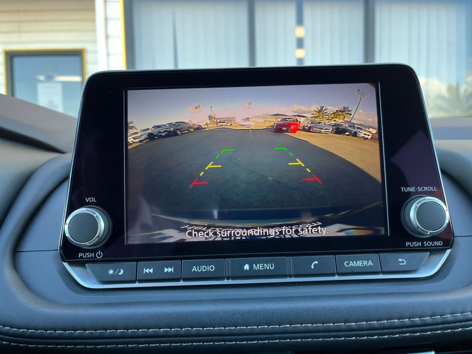 Used 2023 Nissan Rogue SV image 17