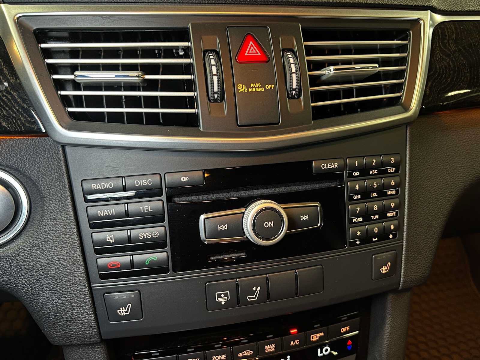 Used 2012 Mercedes-Benz E 350 4MATIC Sedan image 37