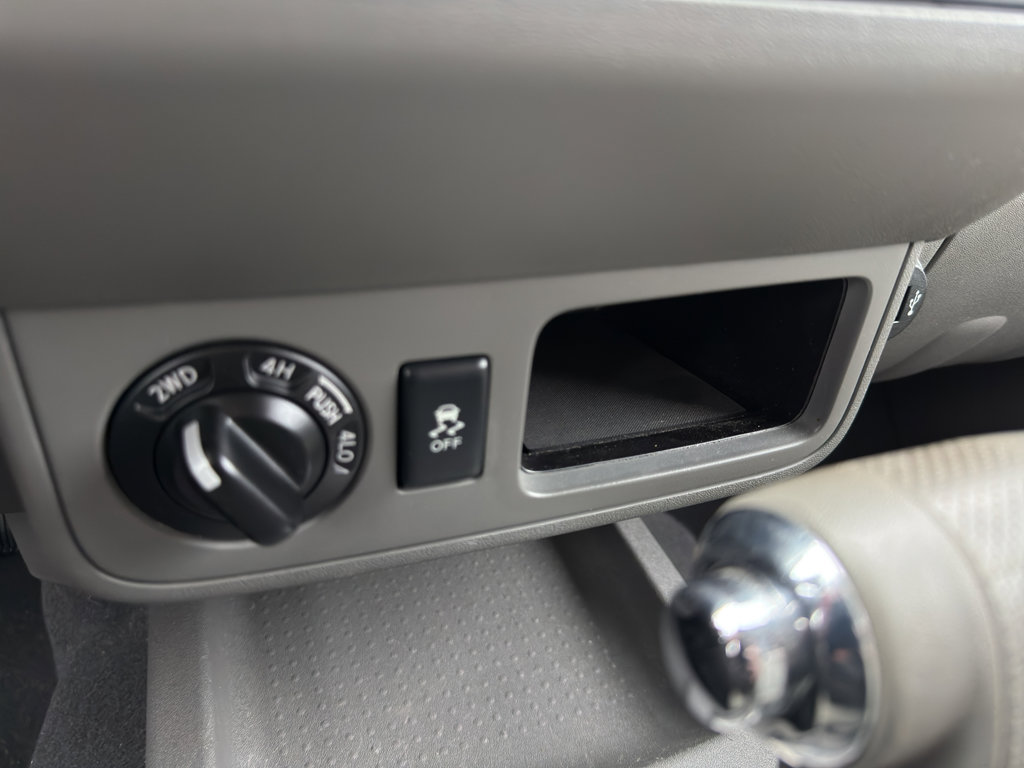 Used 2019 Nissan Frontier SV image 21