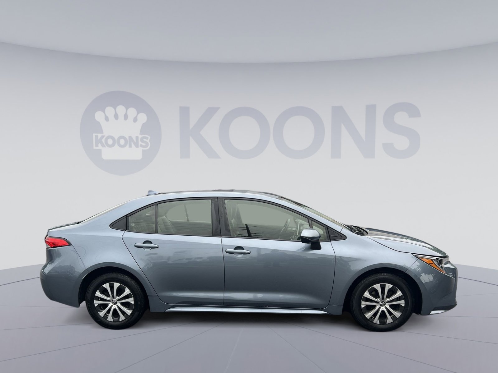 Used 2022 Toyota Corolla LE w/ Premium Interior Package FWD image 17