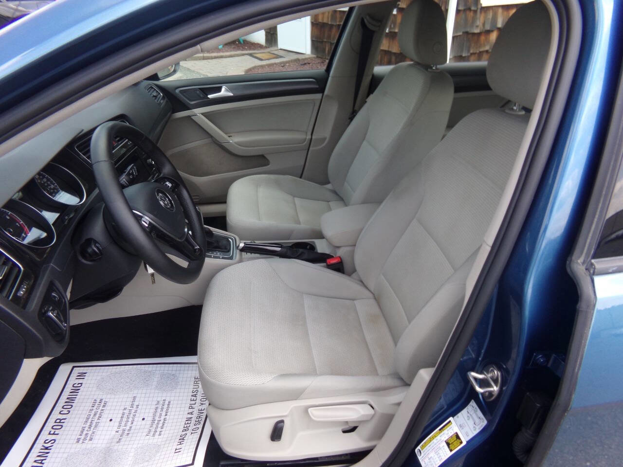 Used 2018 Volkswagen Golf S image 24