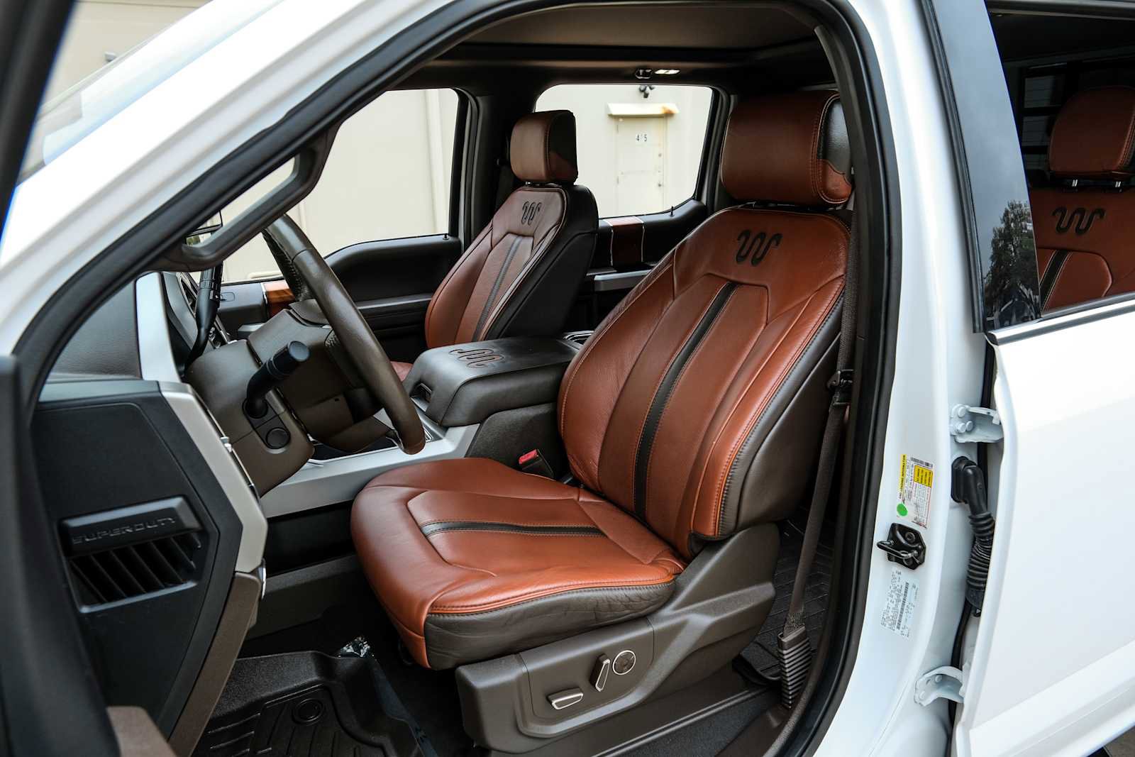 Used 2019 Ford F450 King Ranch w/ King Ranch Ultimate Package image 36