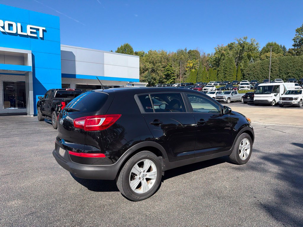 Used 2012 Kia Sportage LX FWD image 2
