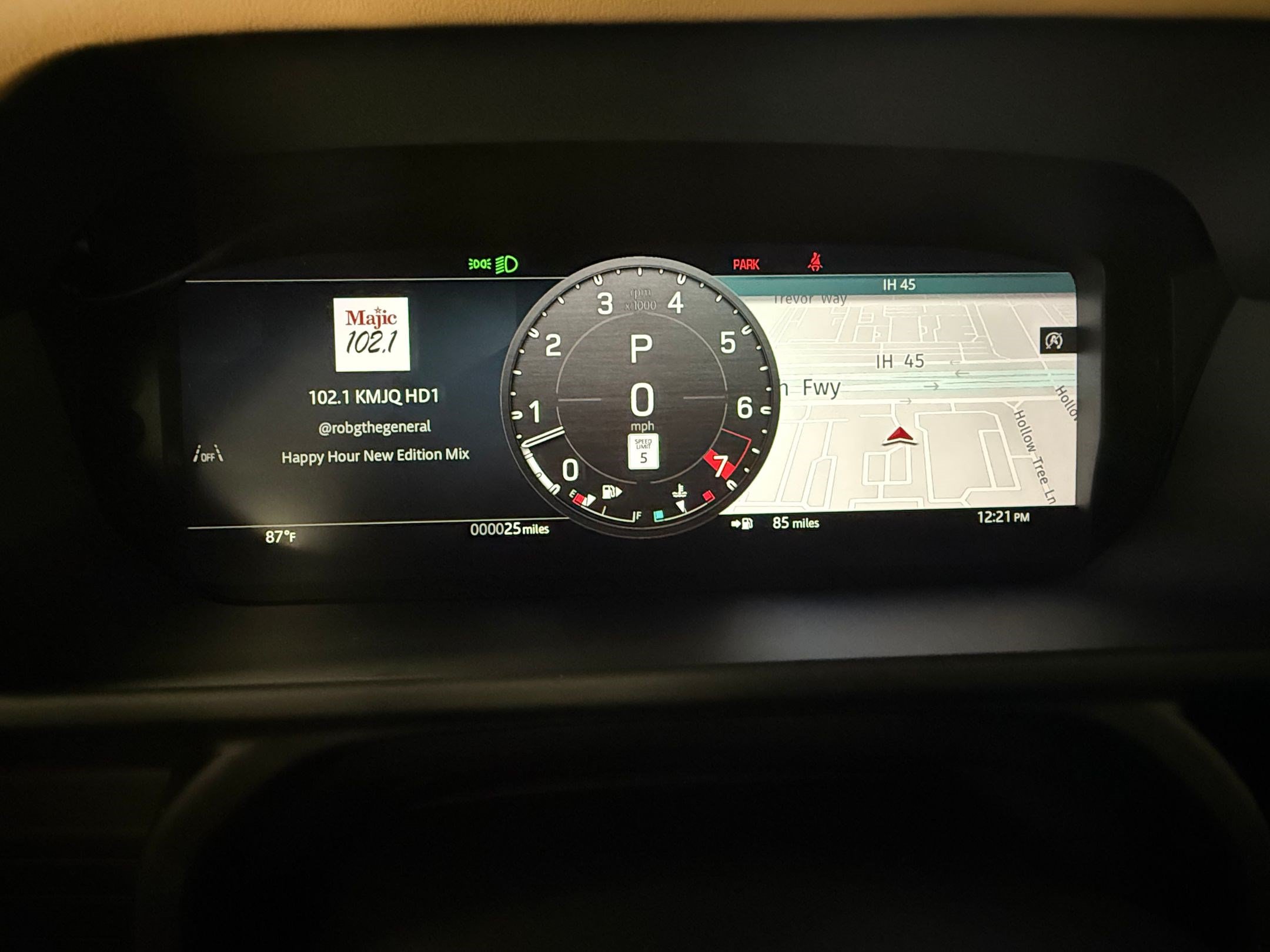 New 2026 Land Rover Defender 130 S AWD/4WD image 19