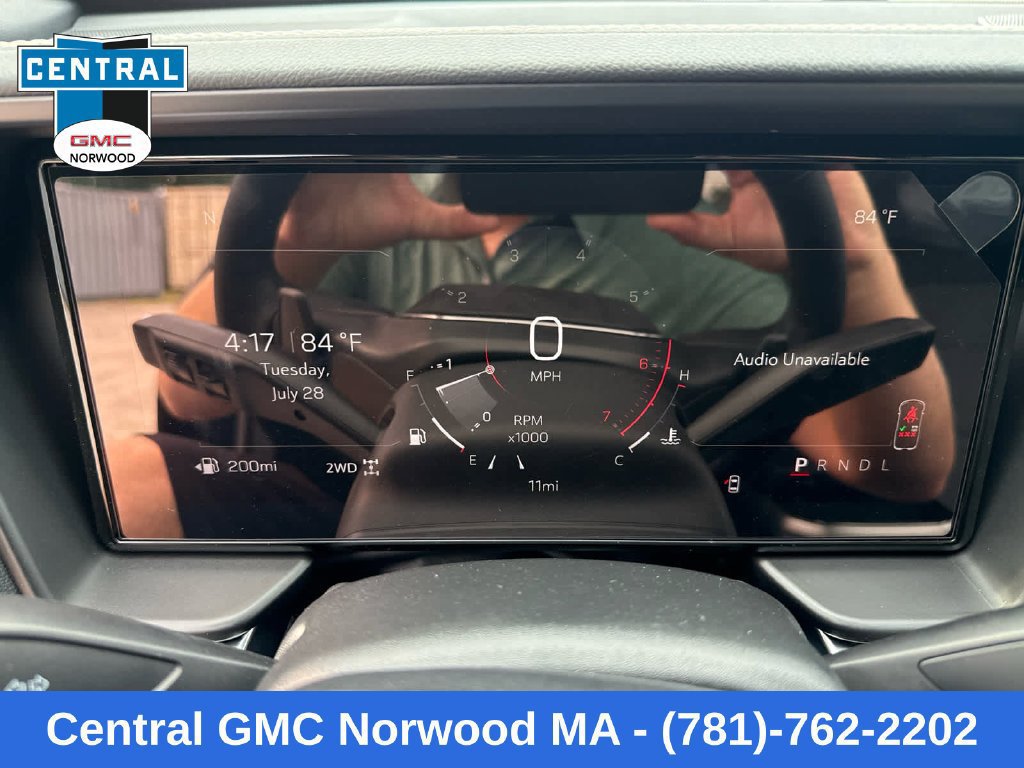 New 2027 GMC Terrain Elevation w/ Technology Package II AWD/4WD image 17